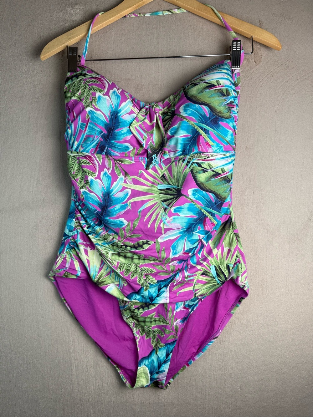 Tommy Bahama Women’s Tropical Floral One Piece Swimsuit 14 Ruched Pink